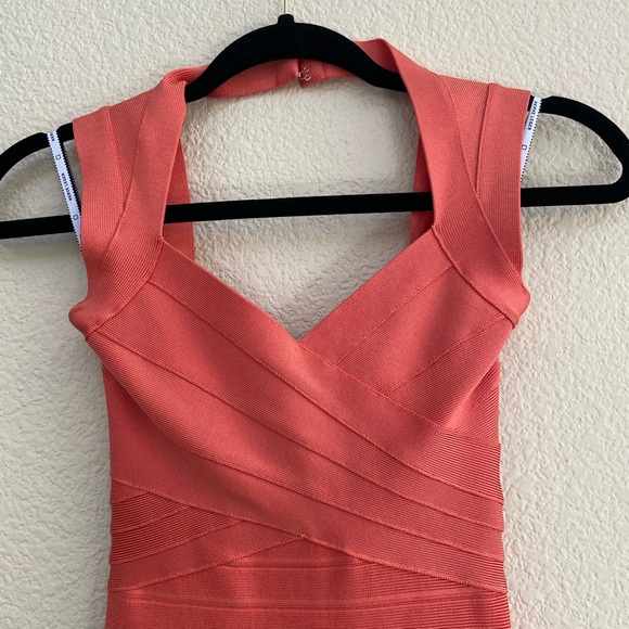 Herve Leger Sweetheart Neck Salmon-Color Mermaid Style Bandage Dress XXS - Picture 5 of 14